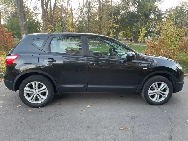 Nissan Qashqai - фото 4