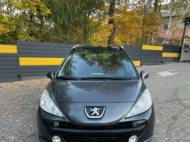 Peugeot 207 - фото 3