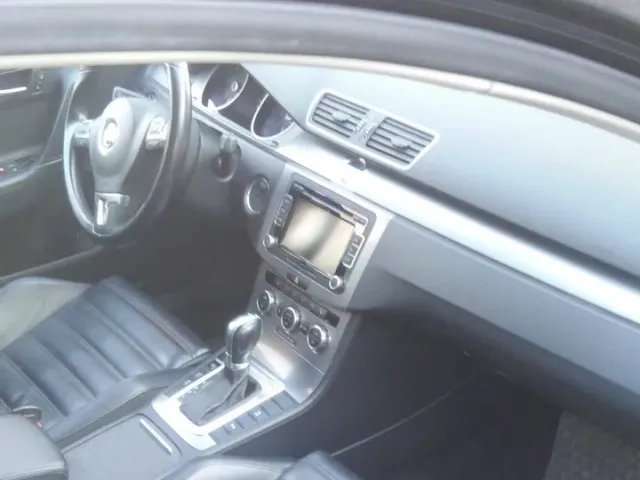 Volkswagen Passat - фото 4