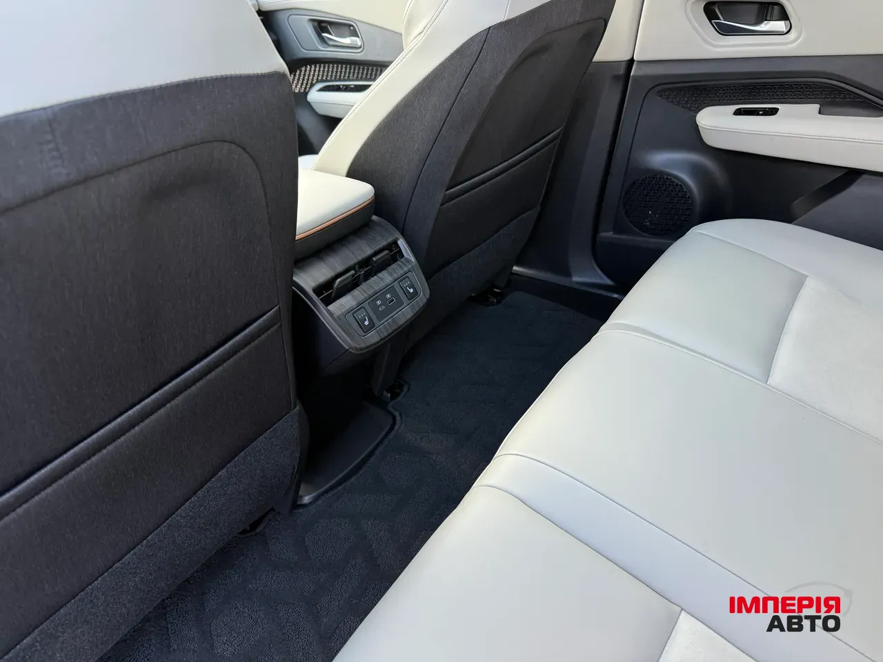 Nissan Ariya - фото 38