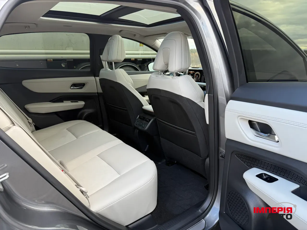 Nissan Ariya - фото 37