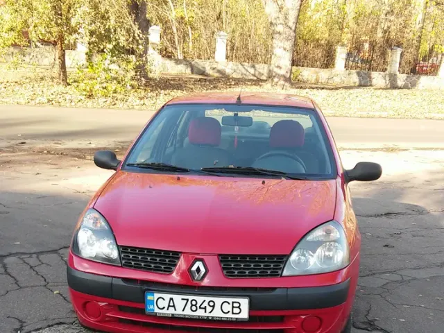 Renault Clio - фото 2