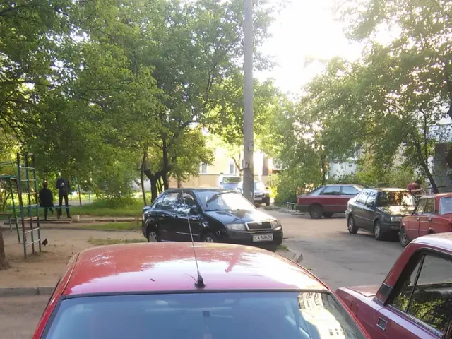 Renault Clio - фото 4