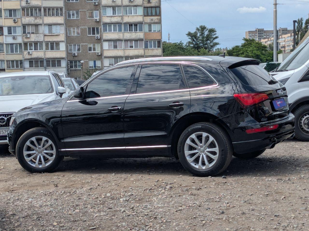 Audi Q5 - фото 17