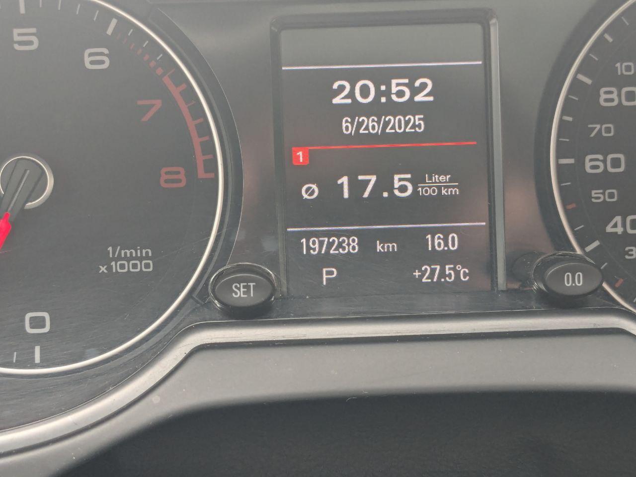 Audi Q5 - фото 27