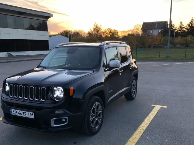 Jeep Renegade - фото 1