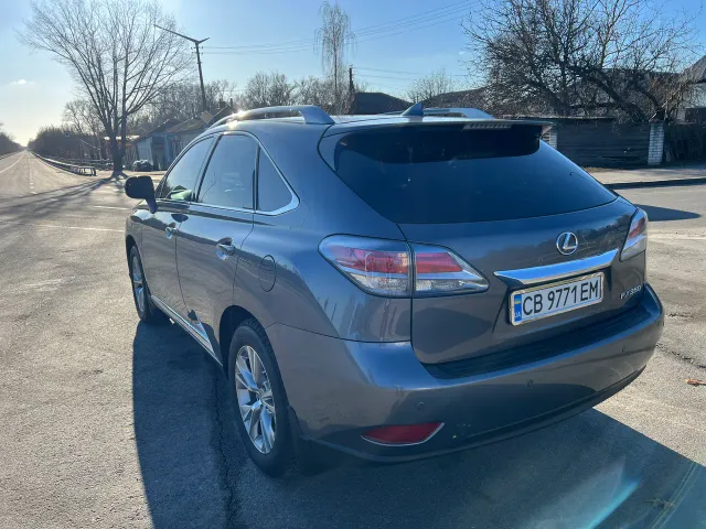 Lexus RX - фото 4
