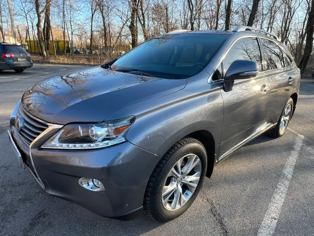 Lexus RX - фото 1