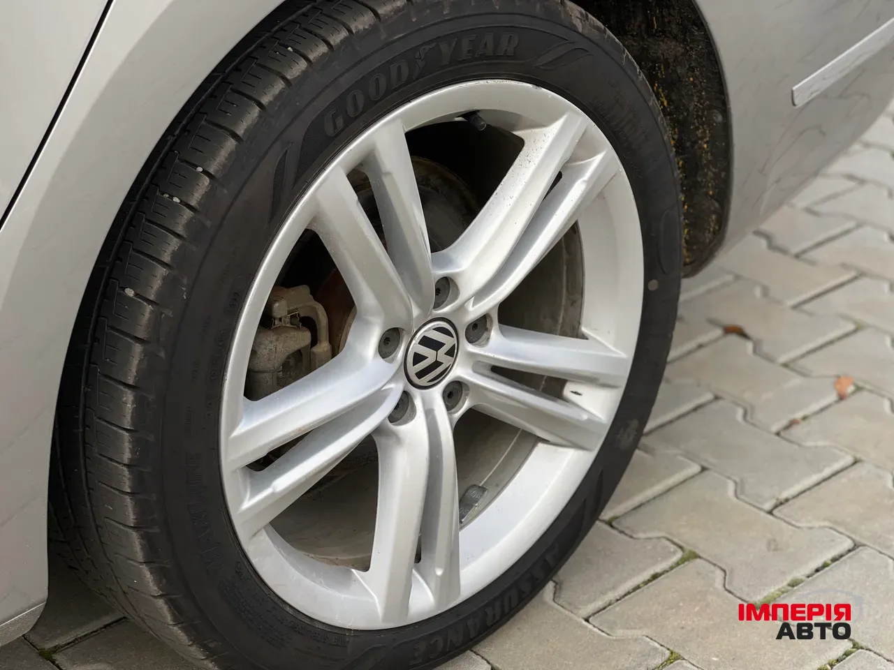 Volkswagen Passat - фото 24