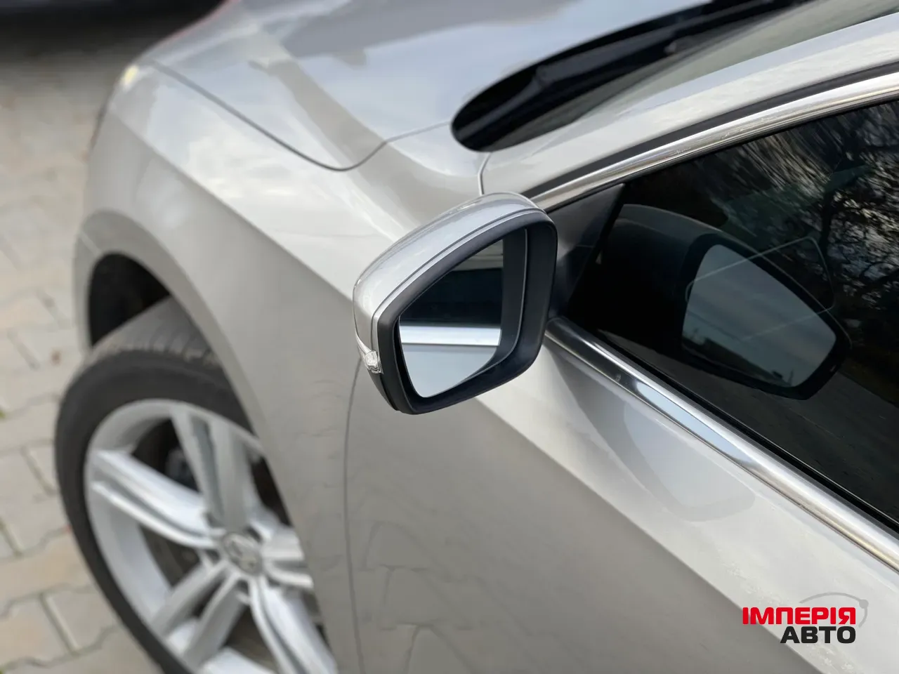 Volkswagen Passat - фото 25