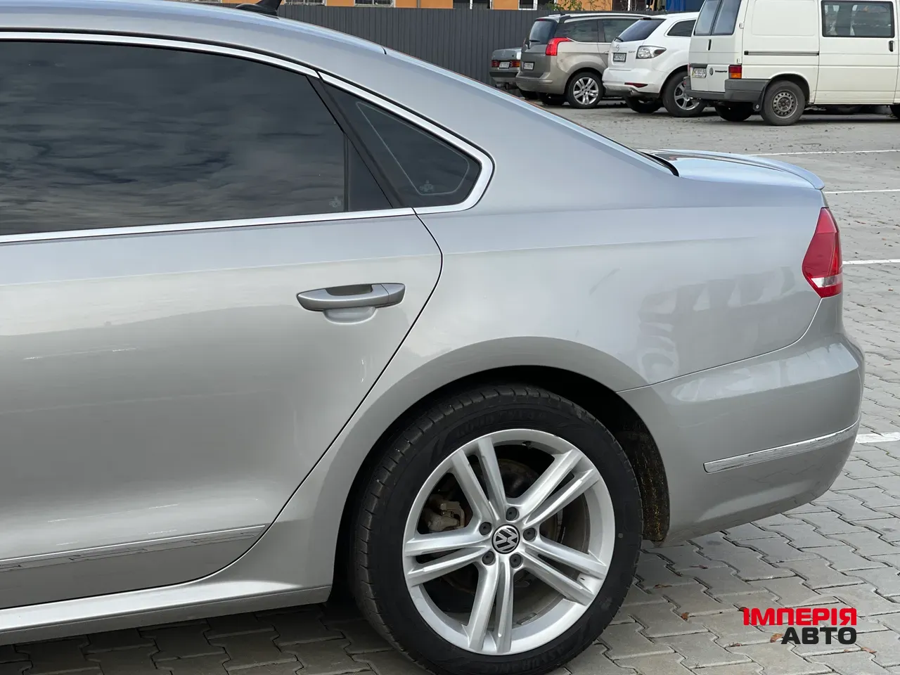 Volkswagen Passat - фото 14