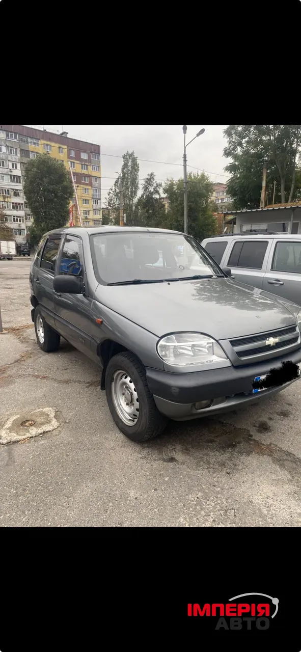 Chevrolet Niva - фото 1