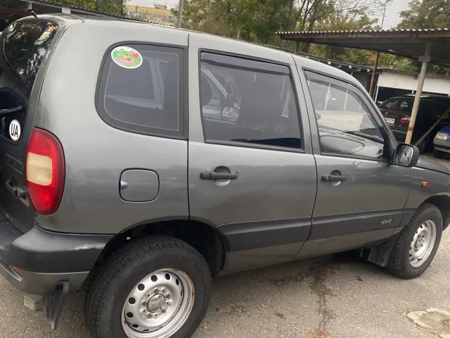 Chevrolet Niva - фото 3