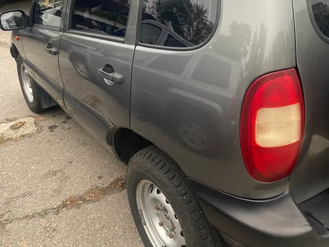 Chevrolet Niva - фото 4