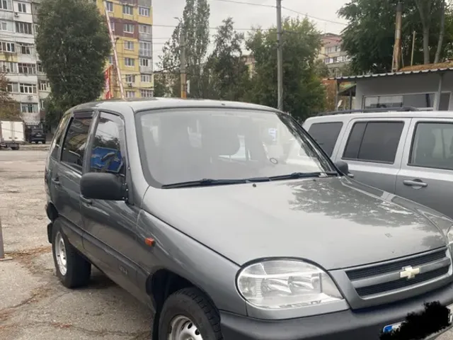 Chevrolet Niva - фото 1