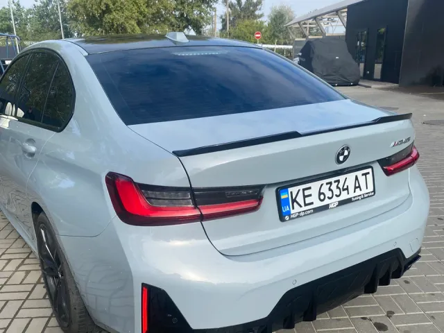 BMW 3 серії - фото 3