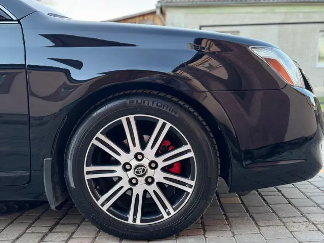 Toyota Avalon - фото 2