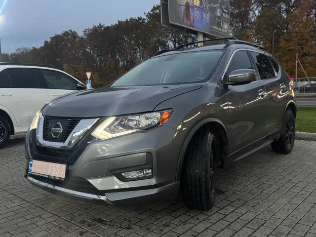 Nissan Rogue - фото 1