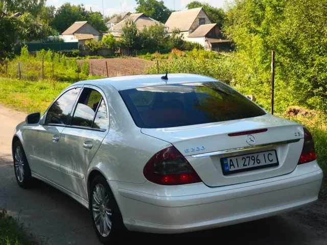 Mercedes-Benz E-Класс - фото 3