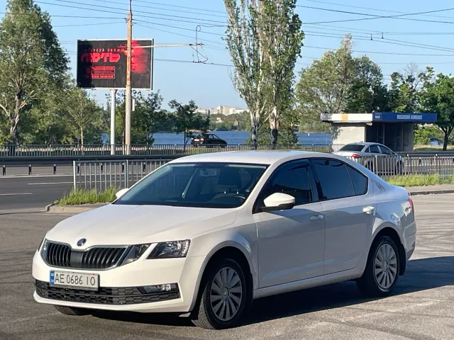 Skoda Octavia - фото 2