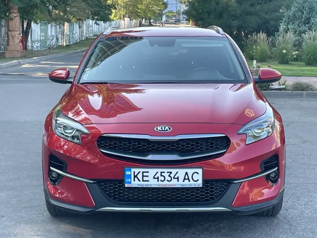 Kia XCeed - фото 1