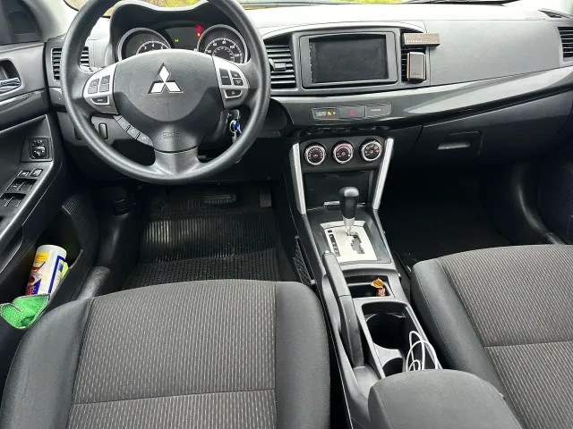 Mitsubishi Lancer - фото 2