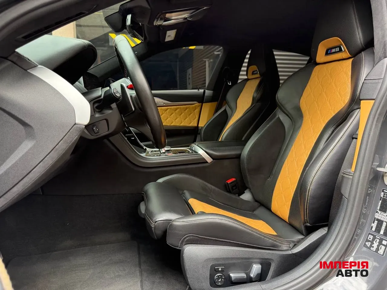 BMW M8 - фото 11