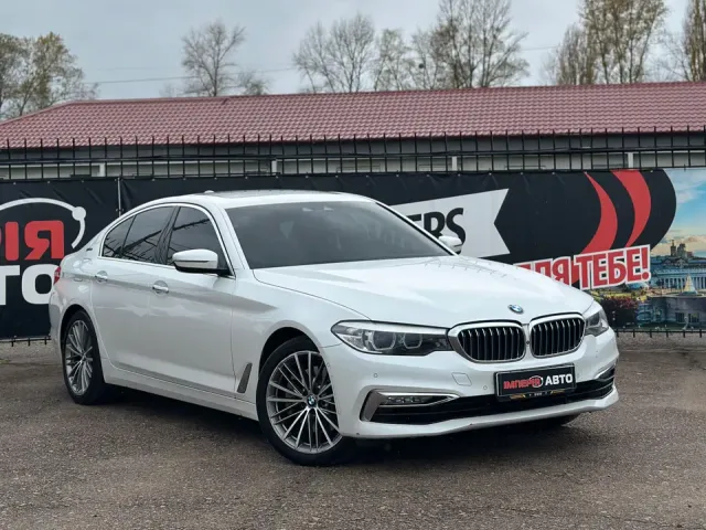 BMW 5 серії - фото 1