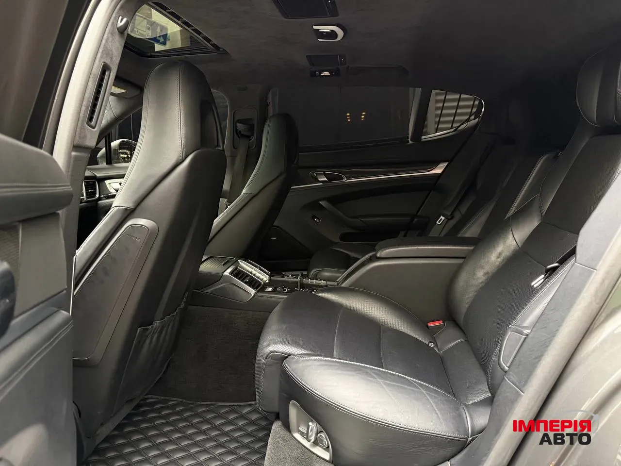 Porsche Panamera - фото 22