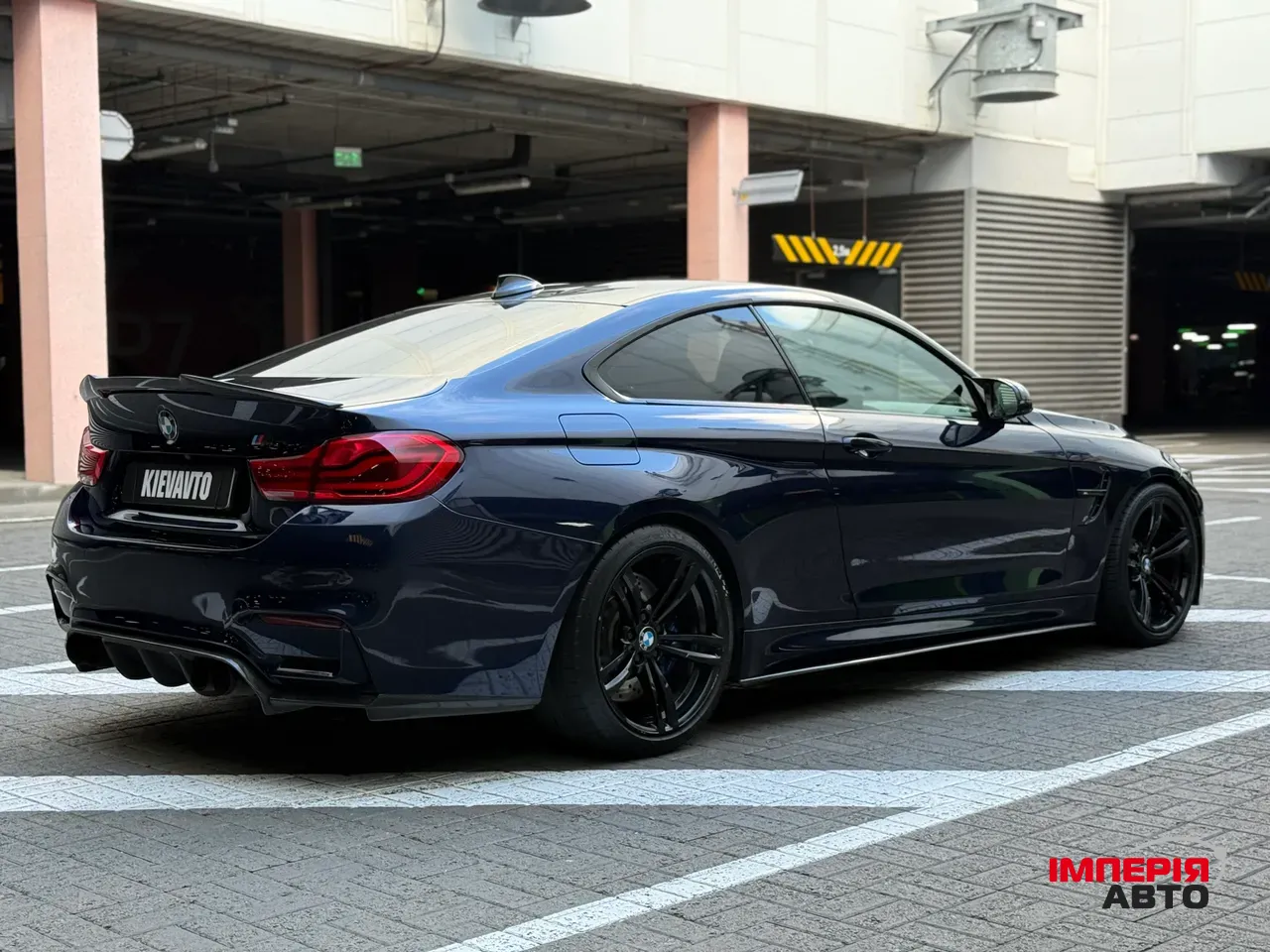 BMW M4 - фото 8
