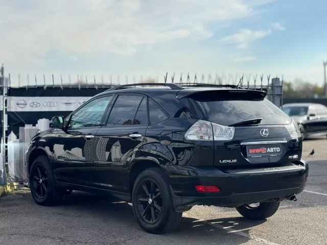 Lexus RX - фото 4
