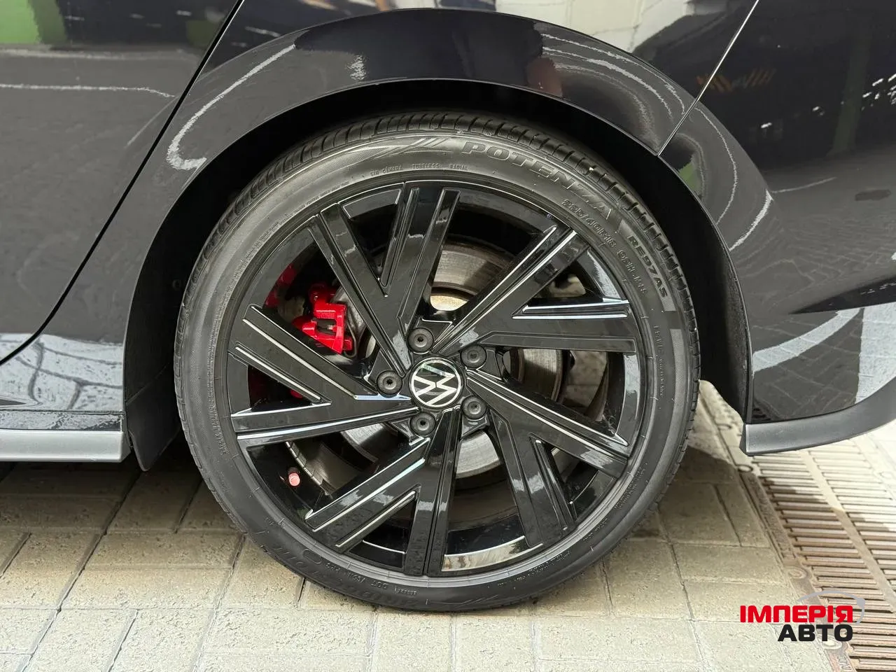 Volkswagen Golf GTI - фото 10