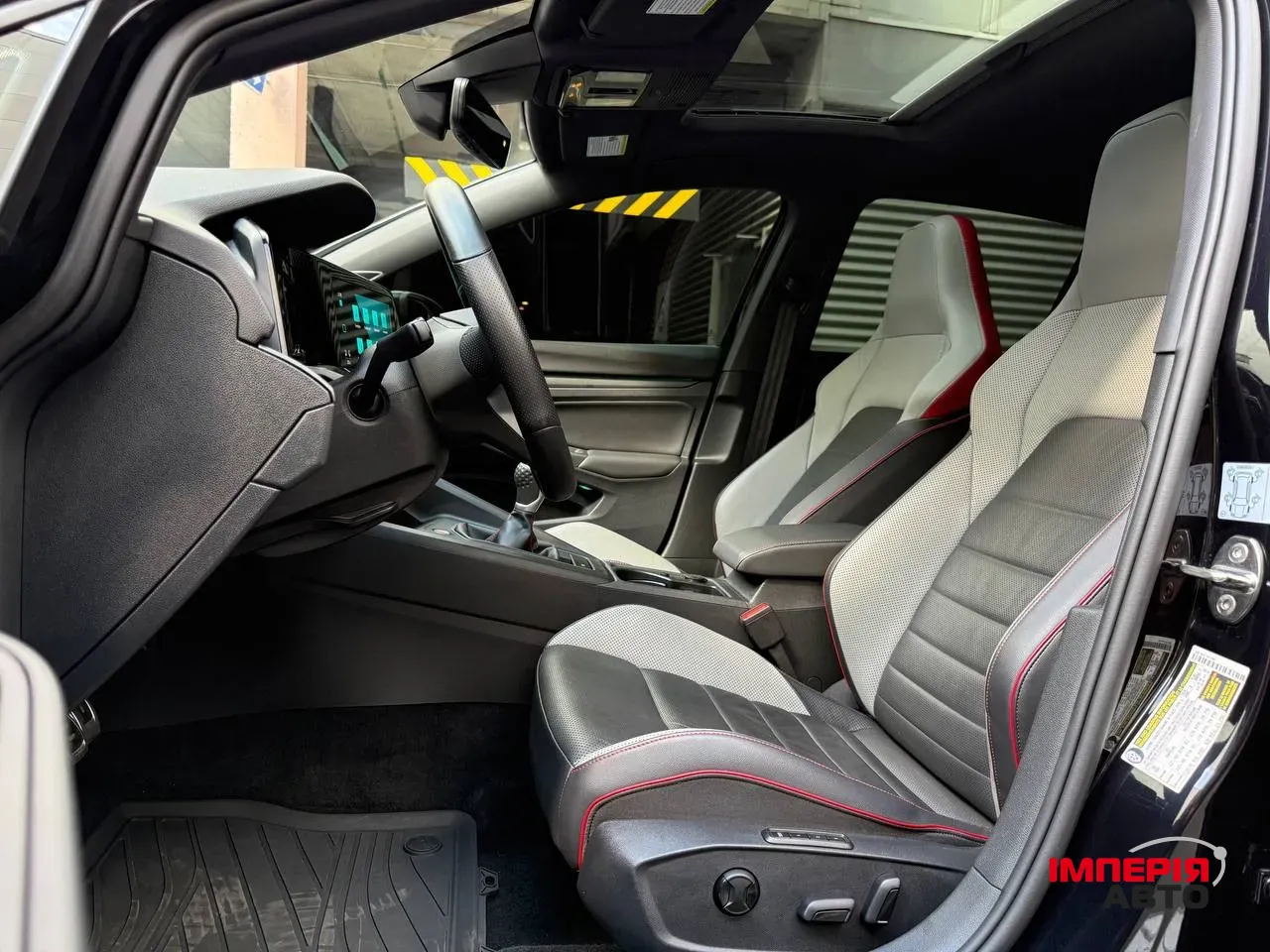 Volkswagen Golf GTI - фото 11