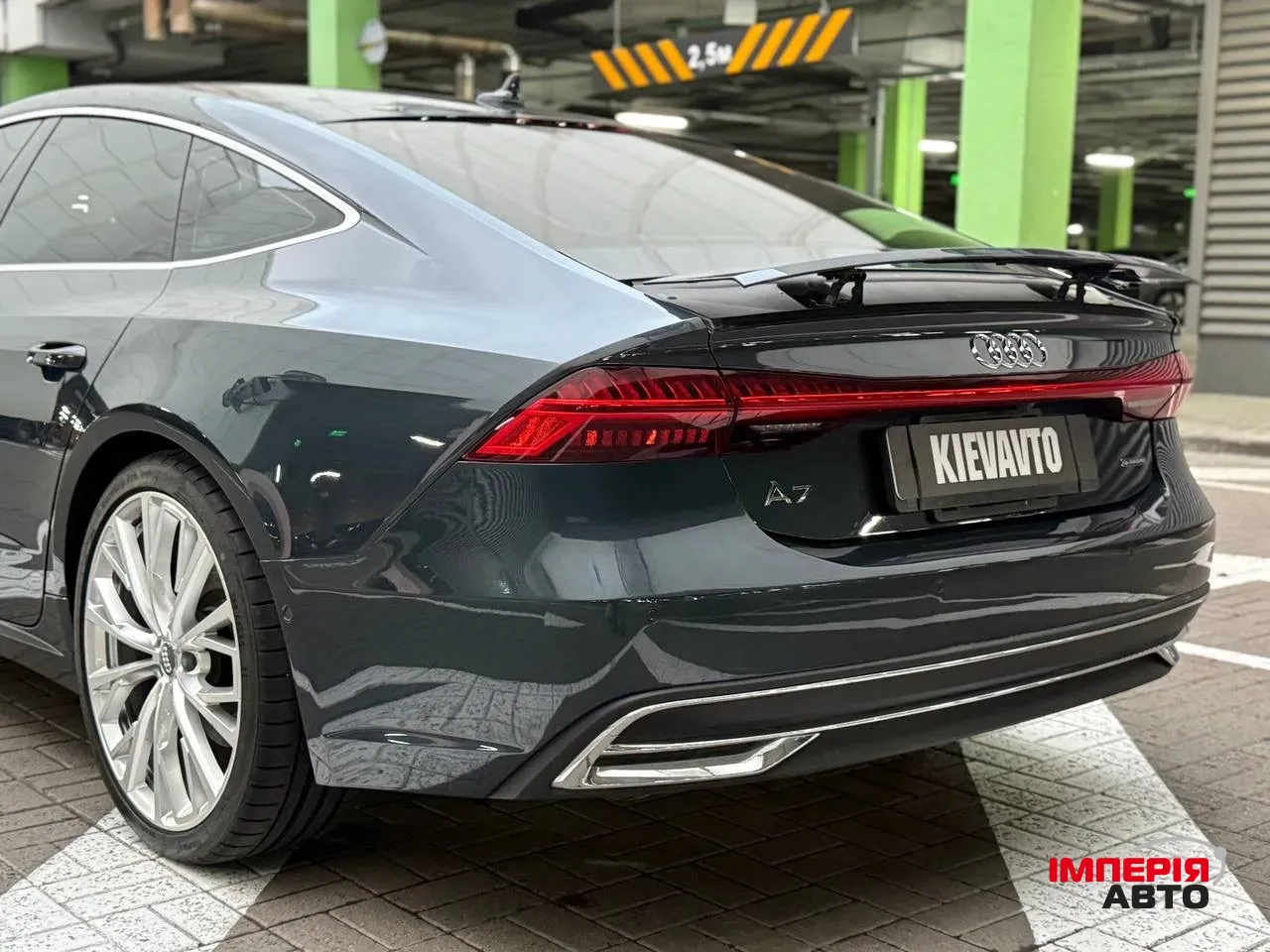 Audi A7 - фото 7
