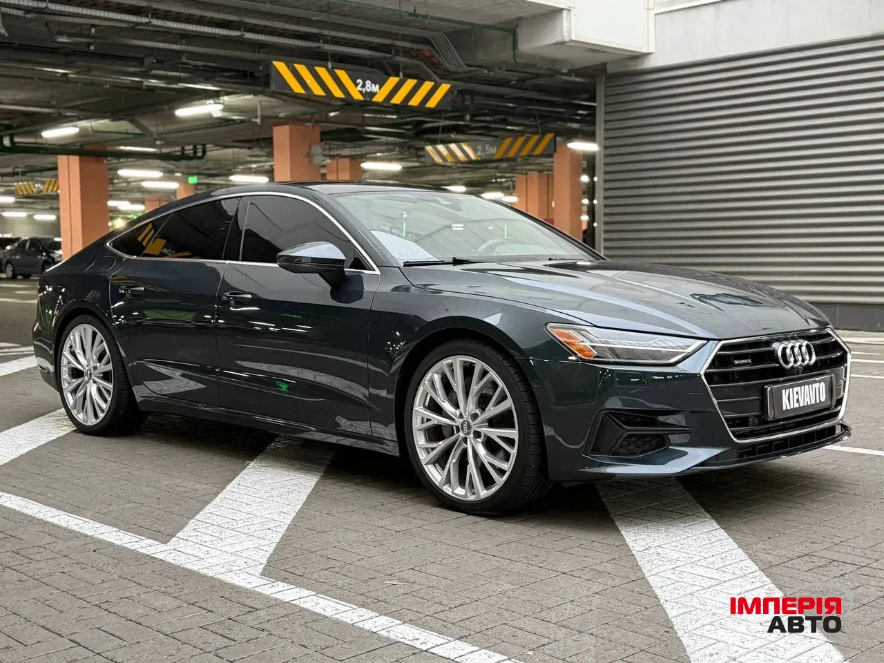Audi A7 - фото 10