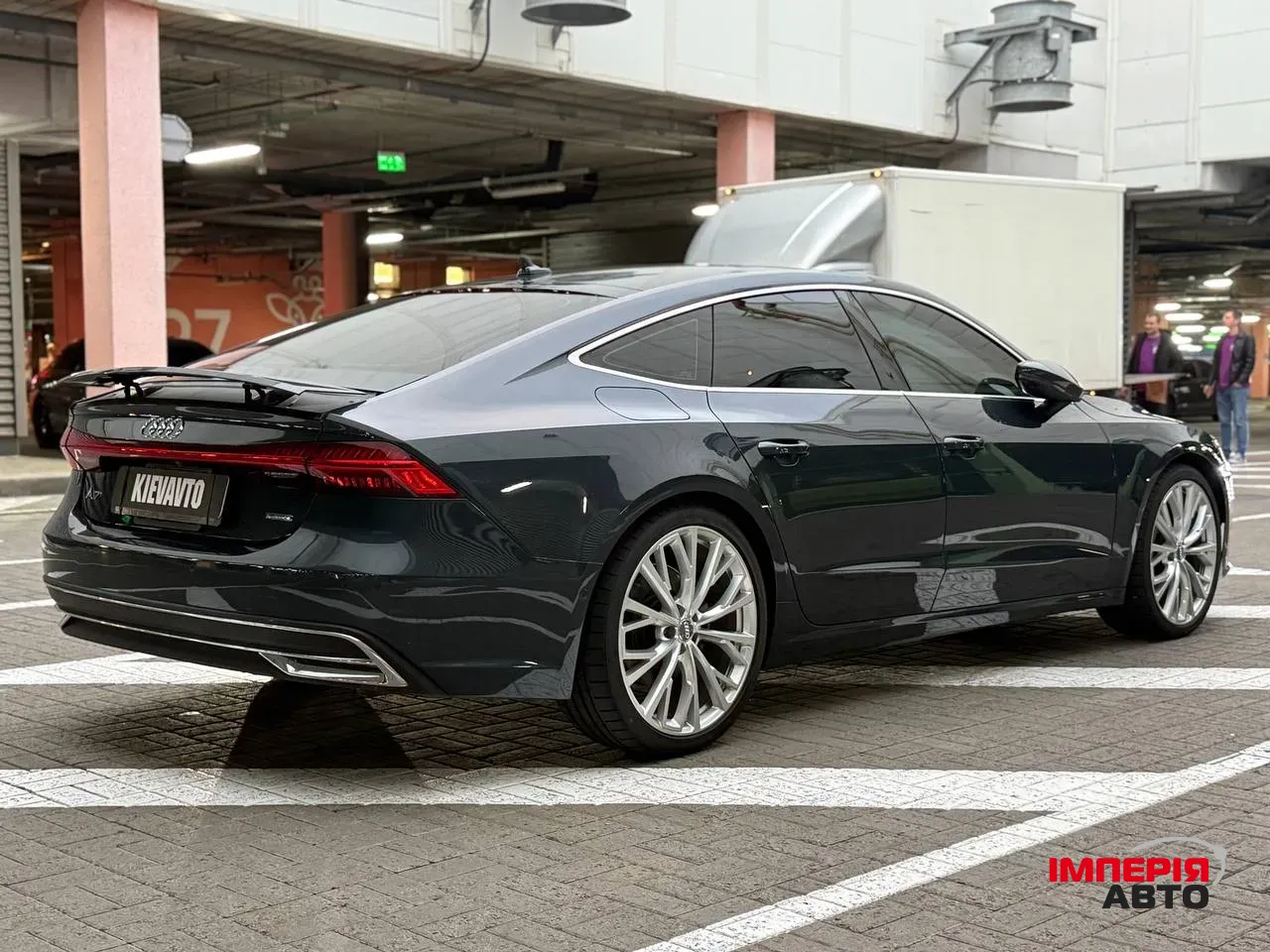Audi A7 - фото 9