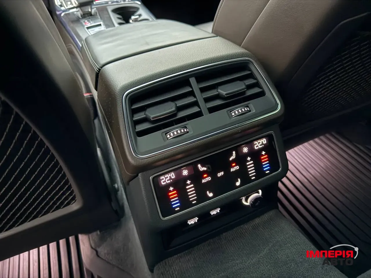 Audi A7 - фото 25