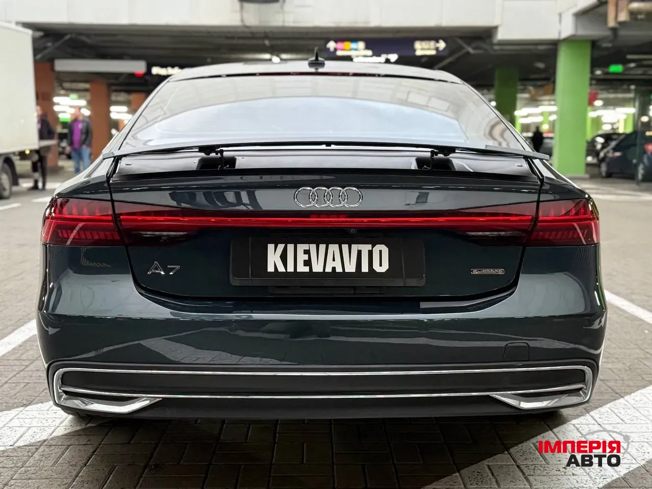 Audi A7 - фото 8