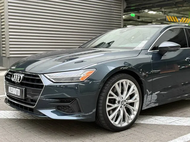 Audi A7 - фото 2