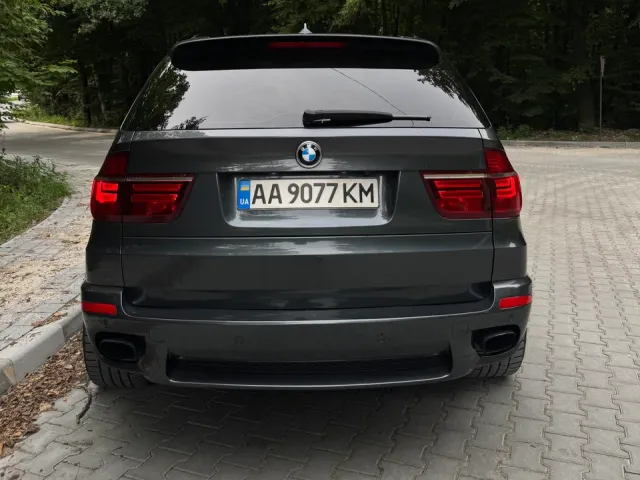 BMW X5 - фото 4