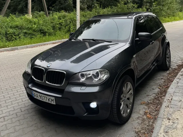 BMW X5 - фото 5