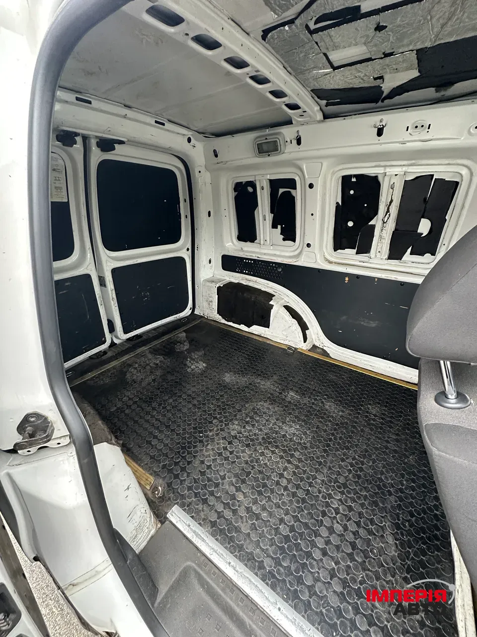 Volkswagen Caddy - фото 16