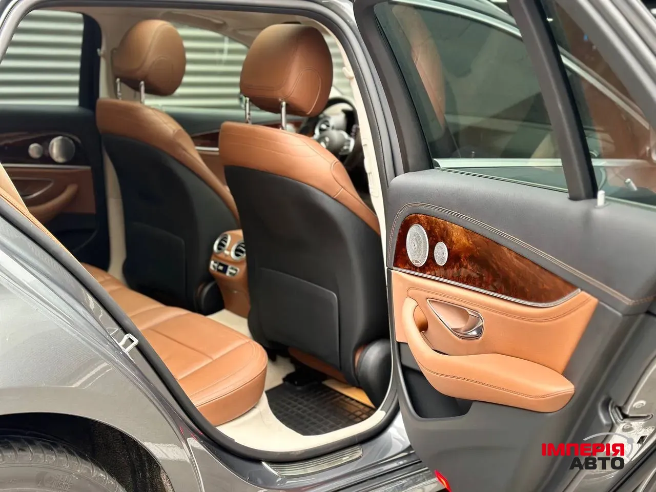 Mercedes-Benz E-Класс - фото 19