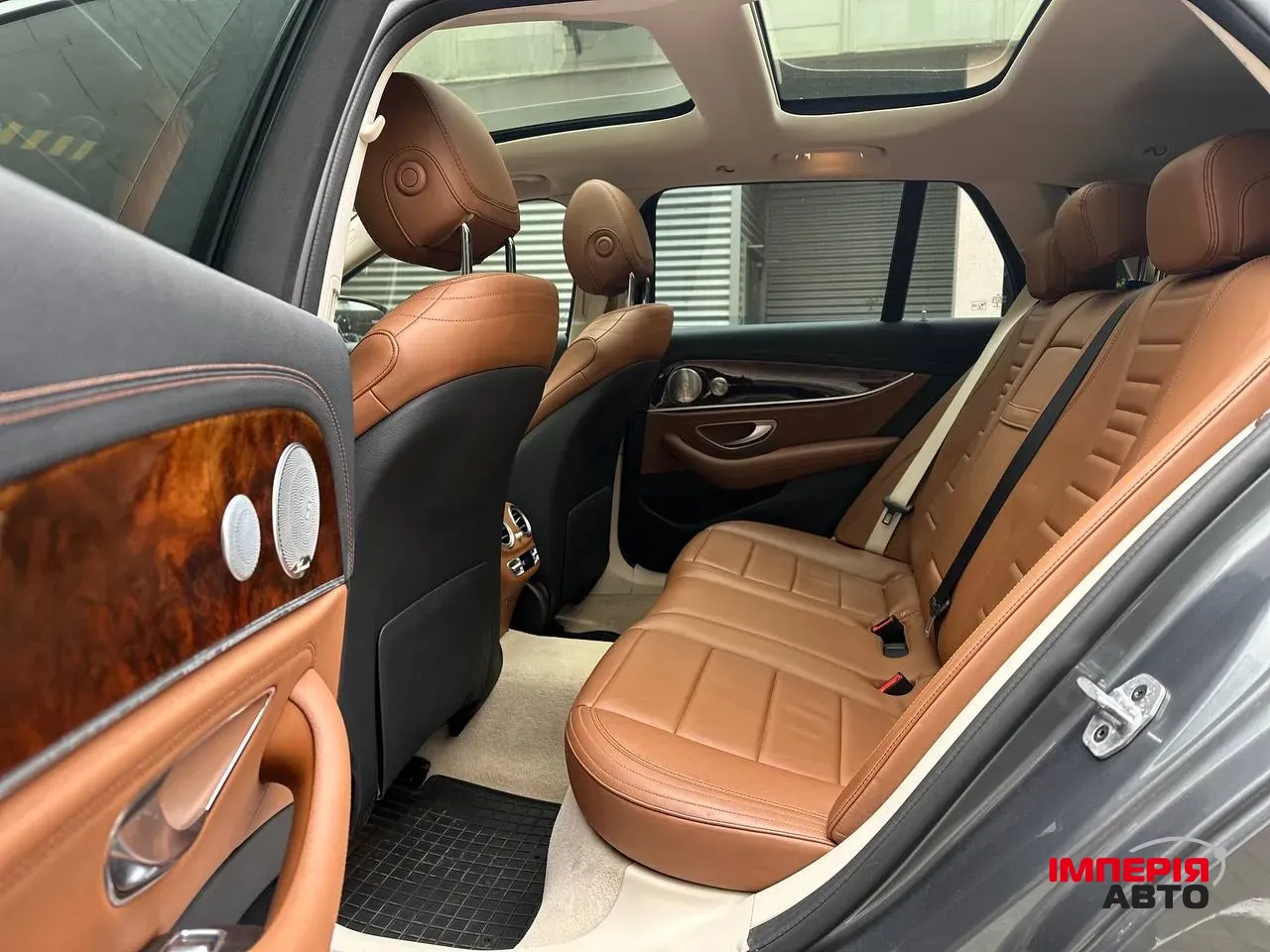 Mercedes-Benz E-Класс - фото 17