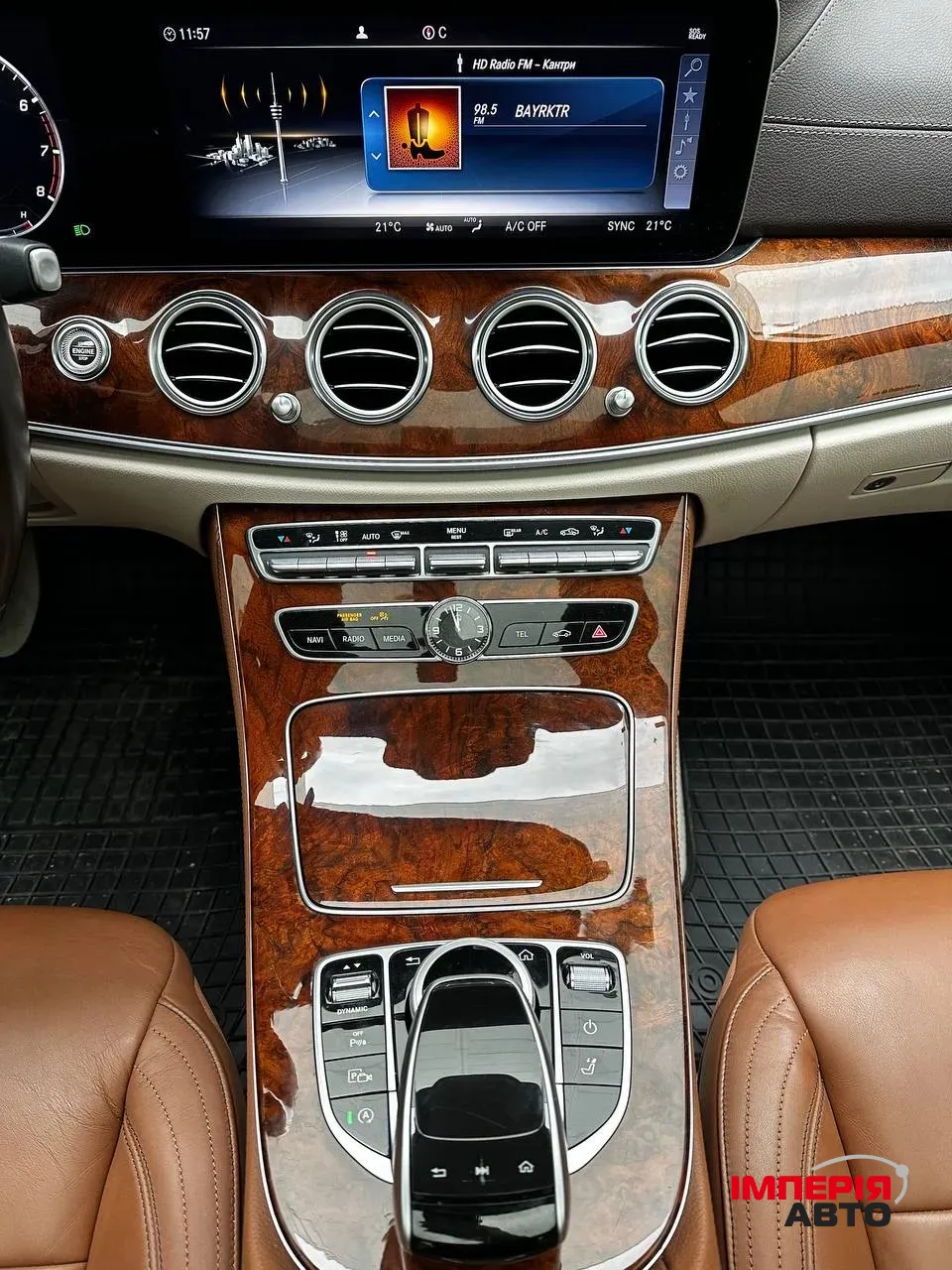 Mercedes-Benz E-Класс - фото 24