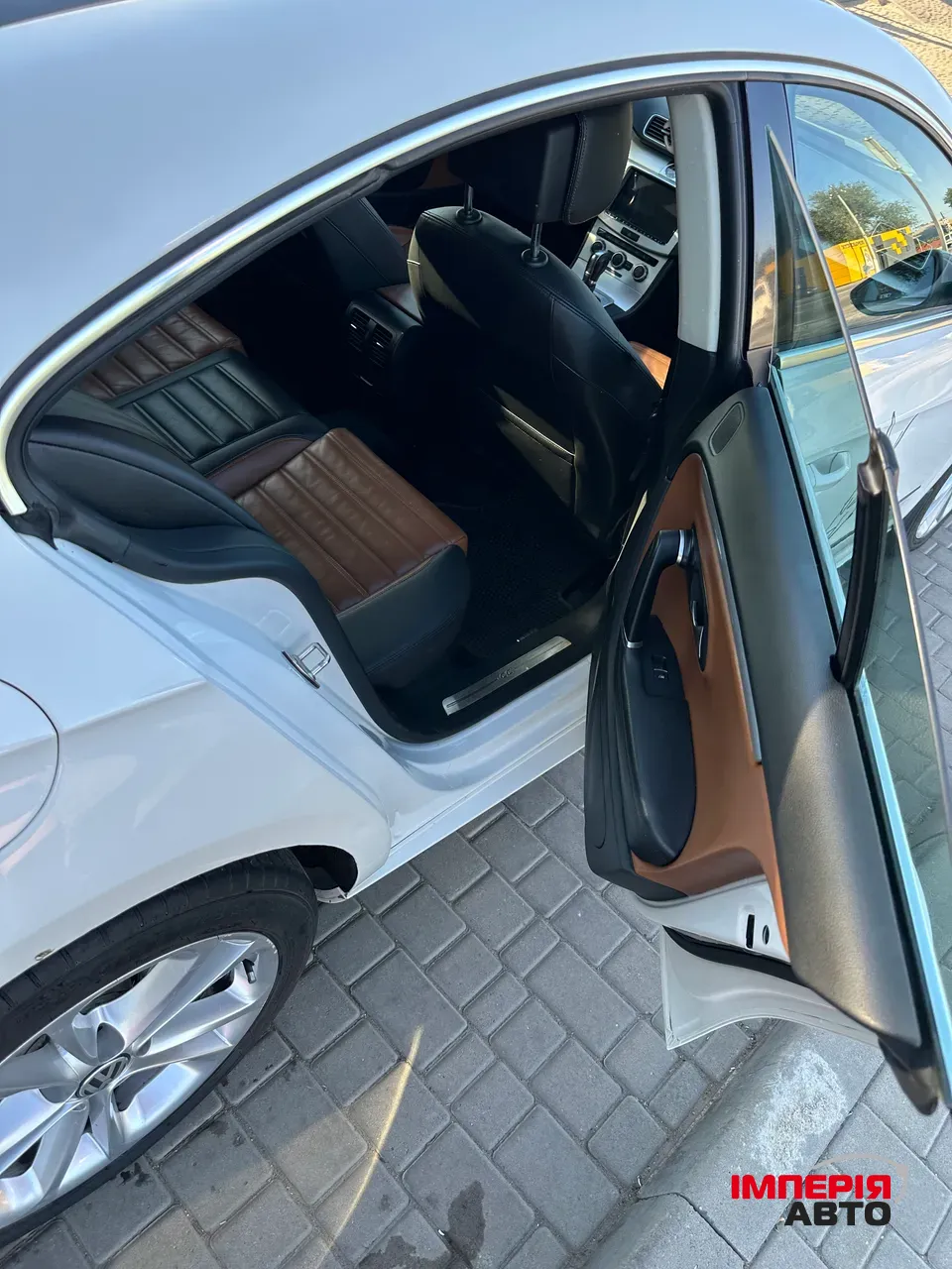 Volkswagen Passat CC - фото 8