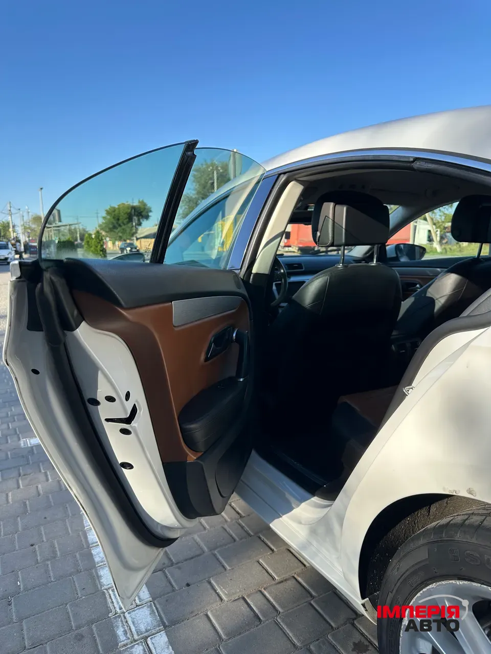 Volkswagen Passat CC - фото 6