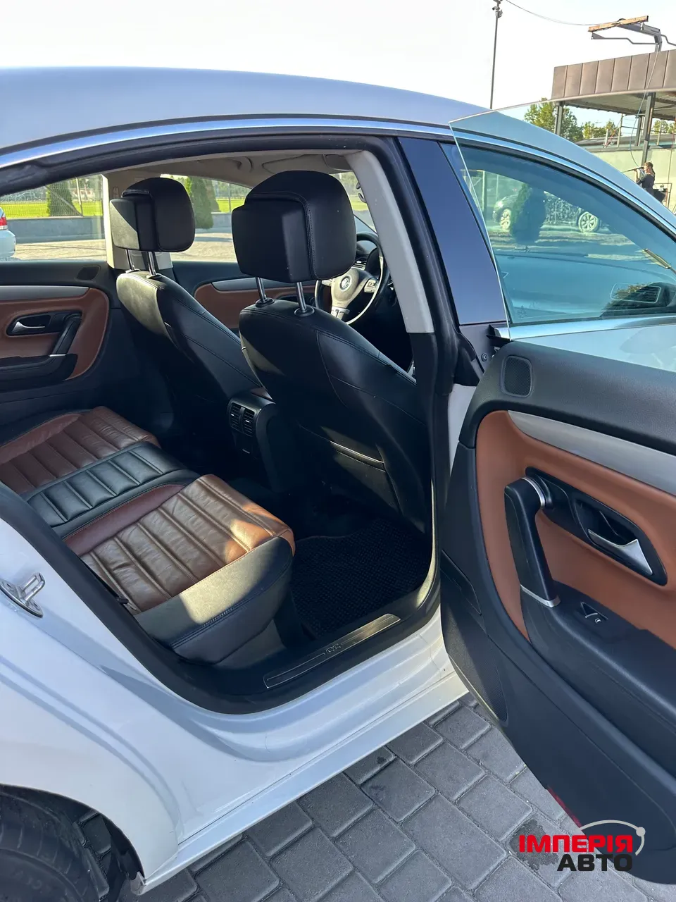 Volkswagen Passat CC - фото 9