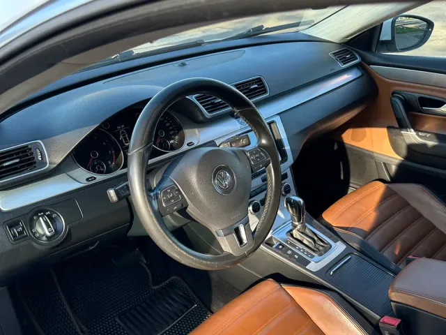 Volkswagen Passat CC - фото 5