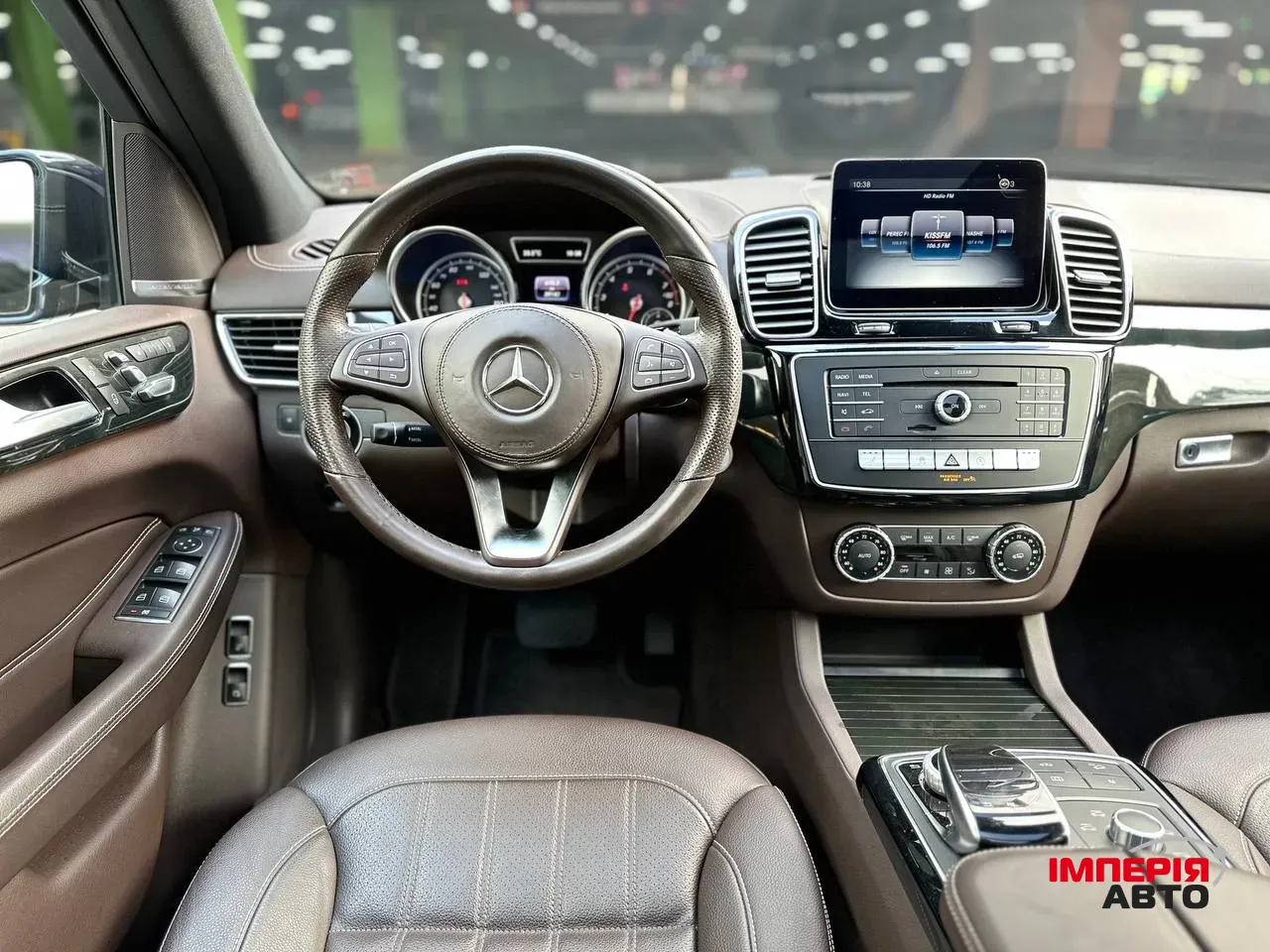 Mercedes-Benz GLS - фото 9